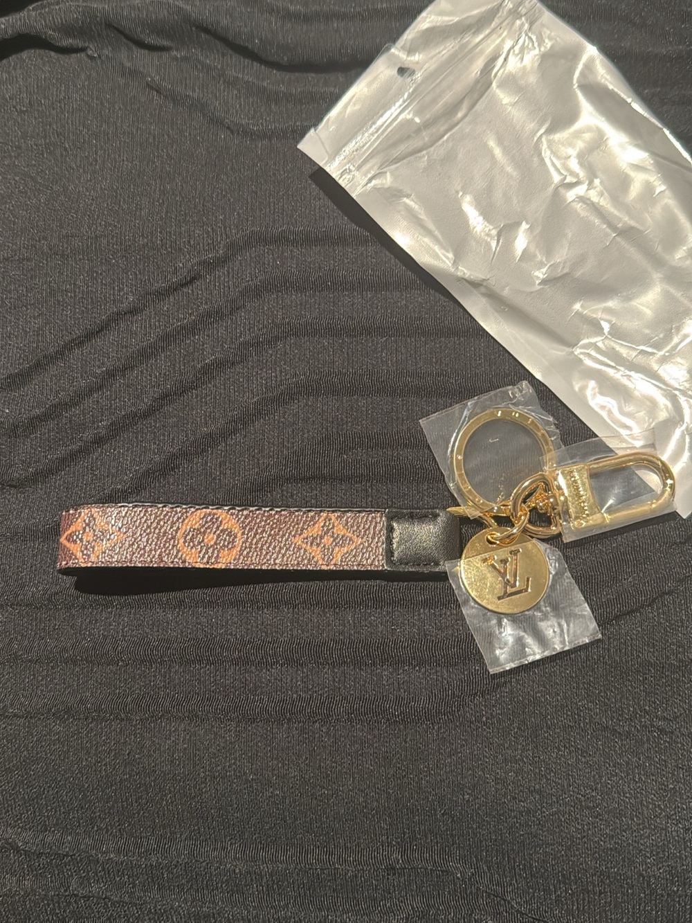 LV Chain